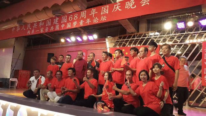 军阀把皇位托付给小舅子，后者去领旨，却发现宫里暗藏500刀斧手